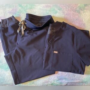 Figs XL women’s scrub set